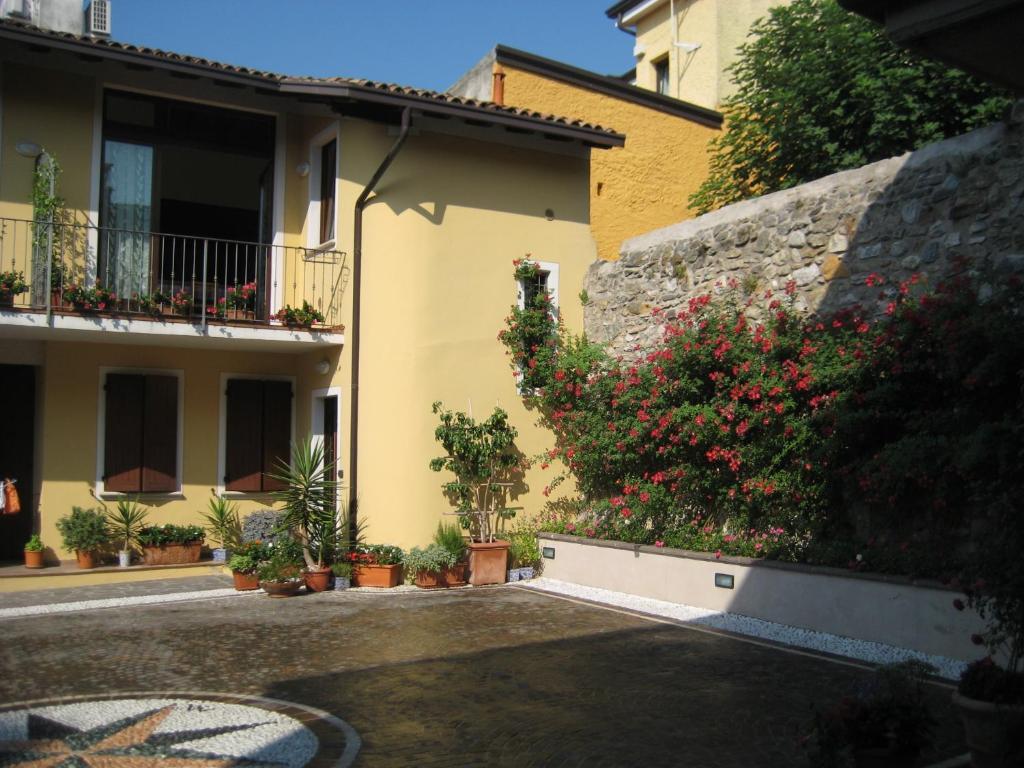 דירות מנרבה דל גארדה A Casa Da Franz מראה חיצוני תמונה
